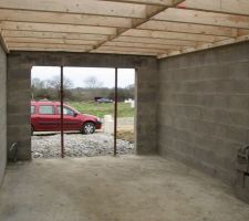 Charpente du garage, vue sur futur plancher