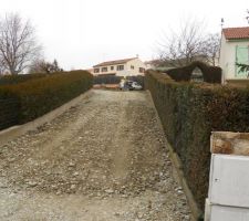Enfin le terrain accessible depuis la rue!