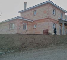 Remises en place des terres - vue inférieure devant