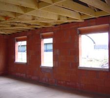 Les appuis de fen&ecirc;tre.