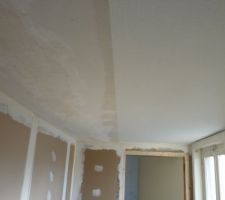 Fibre au plafond et calicot poser