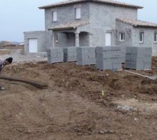 Le ma&ccedil;on ferraille !