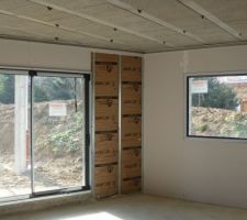 Salon / mur TV