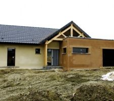 Les enduits ne sont pas encore tout &agrave; fait sec...