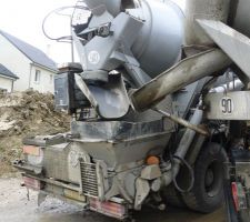 Le chargement avec le 3ème camion