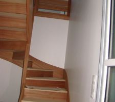 Escalier vu du bas