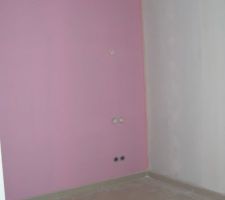 Le premier pan de la chambre de fille 2