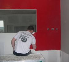 La cuisine avec l'ouverture sur le s&eacute;jour