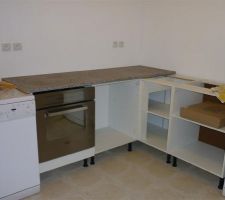 D&eacute;but du montage de la cuisine
