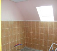 Finitions sur salle de bains de l'&eacute;tage