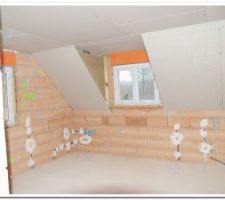 Chambre avec lucarne
