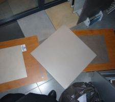 Choix du carrelage !
On devait prendre celui au centre : beige clair 60x60