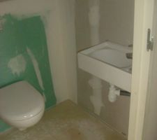 Plomberie - pose des wc et du lave-main