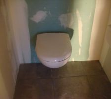 WC - pose de la cuvette et du carrelage