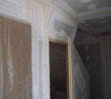 Petite verrue à cause du tournant de l'escalier. Pas le choix mais finalement on s'y est habitué