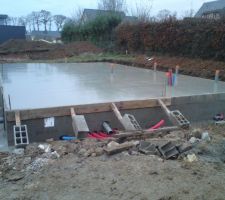 La dalle vient d'etre coulee