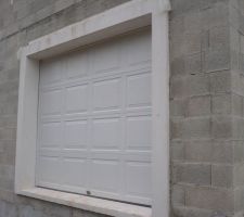 La nouvelle porte de garage sectionnelle et non battante
