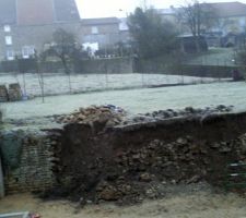 Cela s'&eacute;croule ! on attend que le terrassement commence depuis 1 mois !