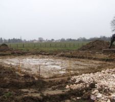 Le terrassement est termin&eacute;, les fondations suivent !