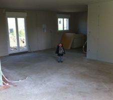 Salle à manger, cuisine, vu du séjour