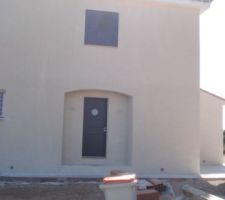 FACADE G10
