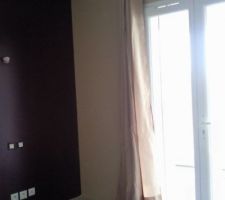 Notre chambre
murs sable et prune rideau casto