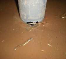 Petit trou dans les evacuations pour vider la piscine !