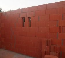 Fen&ecirc;tre de la sale de bain de l'&eacute;tage