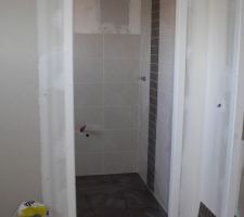 La salle d'eau de l'&eacute;tage