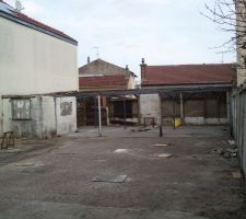 Vue du devant... Pas encore tr&egrave;s reluisant tout &ccedil;a...