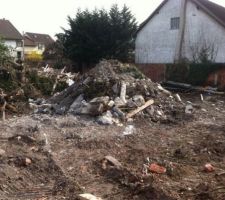 Commencement des &eacute;vacuations , on commence &agrave; y voir plus clair .