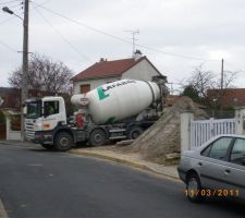 Les hostilit&eacute;s commencent