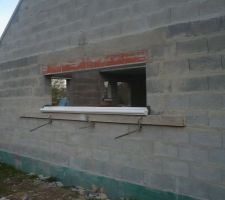 14/03/11 : Pose des appuis de fen&ecirc;tre