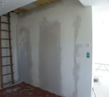 Entr&eacute;e et cage escalier a sous couch&eacute;