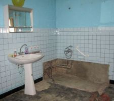 Apr&egrave;s d&eacute;mol de la baignoire