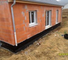 50% de la maison faite, dimanche je finis les 2 autres cotés