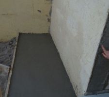 Mini terrasse pour coffre de rangement.