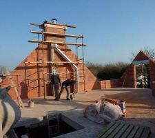 Carre chemin&eacute;e