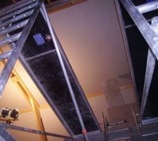 Plafond de la cage d escalier vu d en bas