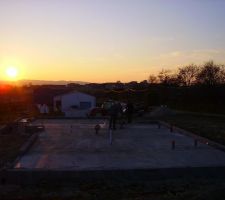 Dalle coul&eacute;e et arriv&eacute;es eau electricit&eacute; et aspiration centralis&eacute;e