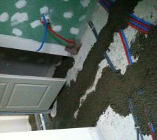 Pr&eacute;paration des r&eacute;gl&eacute;s pour le ravoirage avant la chape liquide