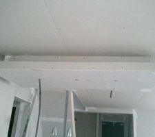 Plafond suspendu cuisine pour eclairage indirect et spots