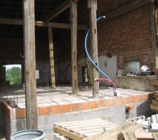 Cr&eacute;ation de la dalle du RDC, plancher poutrelles hourdis pour vide sanitaire