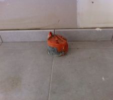Truc de la cheminée qui dépasse, on fait quoi de ce truc !