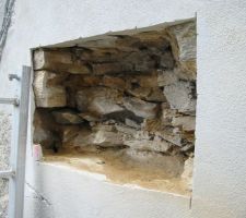 Les ancrages pret a recevoir du béton