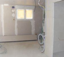 Bureau toilettes du bas