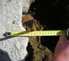 Vue1: nous constatons que le vide sanitaire sera posé sur 4cm de vide !
