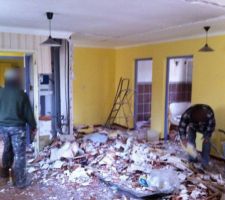 Premier jour du chantier, demolition des cloisons