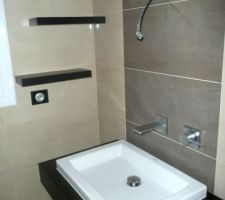 Salle de bain du bas