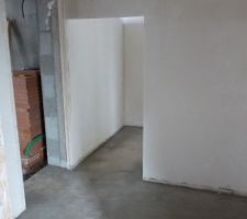 Rangement sous l'escalier